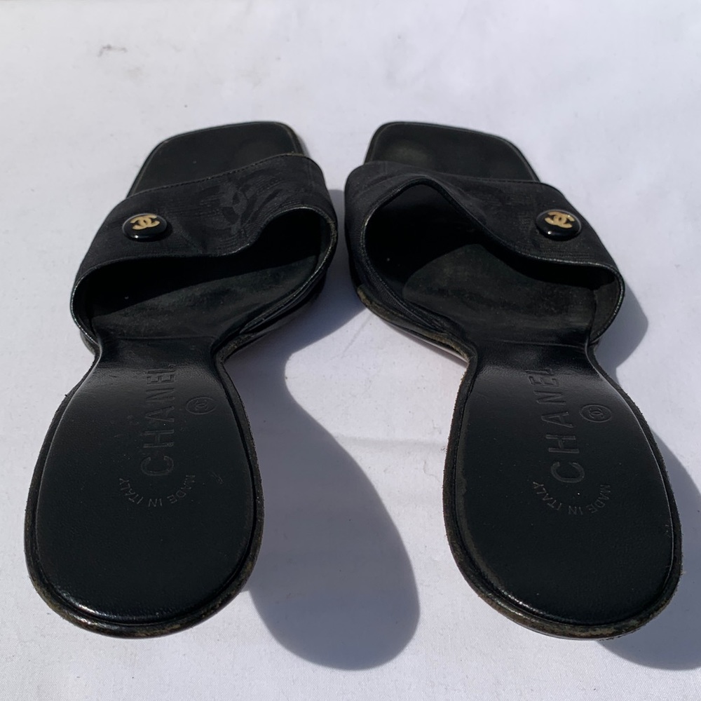 CHANEL Black Hologram CC Logo Princess Heels